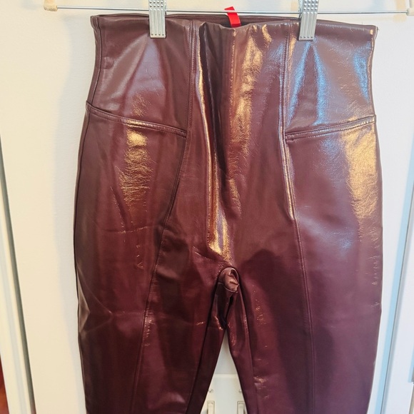 SPANX Faux Patent Leather Liquid Gloss Leggings Ruby - Picture 3 of 5